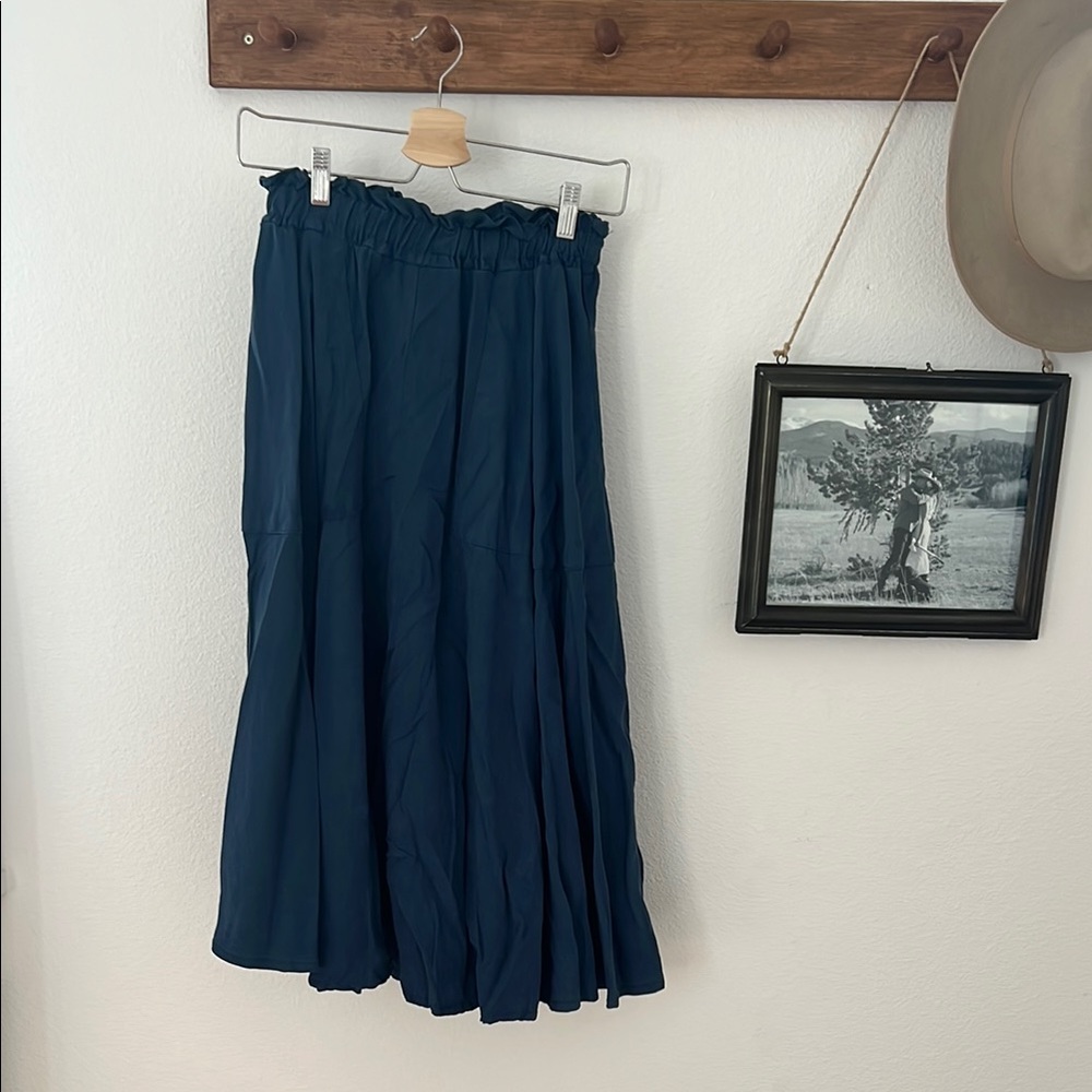 Elegant Navy Blue Skirt